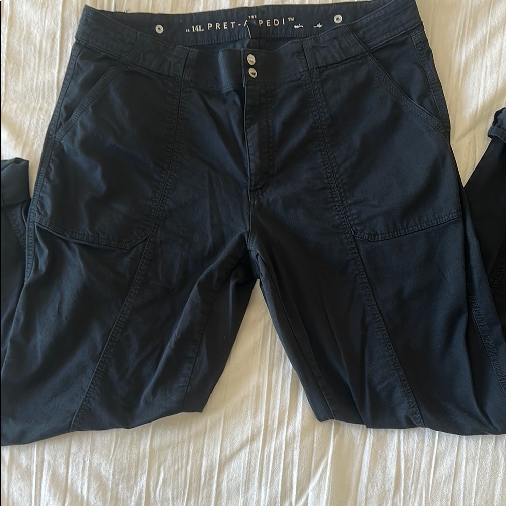 White House Black Market Black Pret-A-Pedi pants